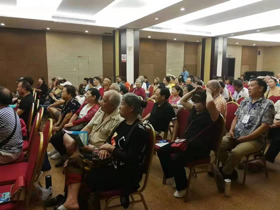 四川省中國(guó)青年旅行社綿陽分社舉行秋季產(chǎn)品發(fā)布會(huì)