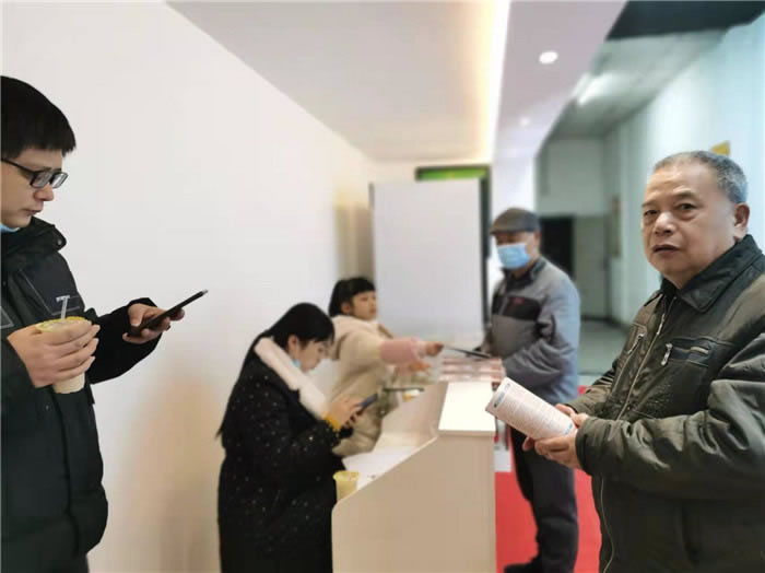 四川中青旅綿陽分社、綿陽市中旅假日旅行社、綿陽自來文化傳播有限公司24H自助售貨服務(wù)盛大開業(yè)