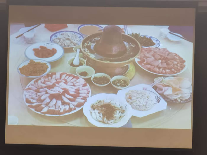 綿陽中旅行假日旅行社舉行胡楊林、南疆專列推薦會