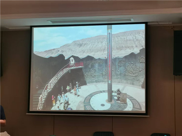 “金色胡楊 南疆盛景”秋攝漫旅行空調專列13日游