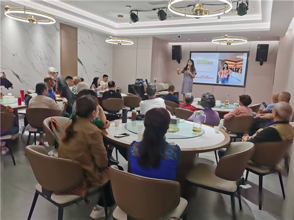 綿陽中旅行假日旅行社舉行“什邡號.2025熊貓專列”旅游線路分享會